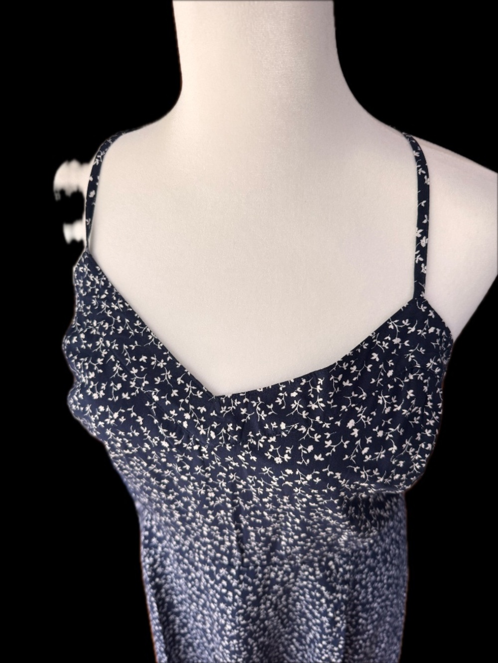 GAP Navy Floral Smocked Midi Dress – Cottagecore, Coastal Summer - Picture 2 of 7